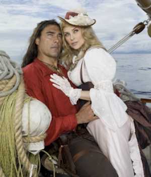 **Aracely Arambula y Eduardo Yanez** Juan-y-regina-300x350