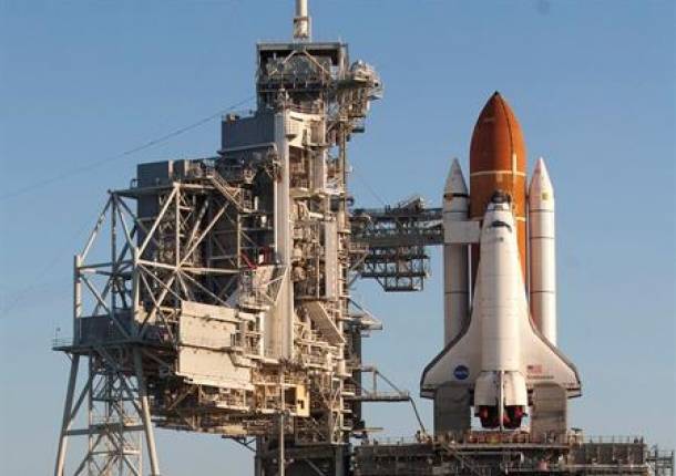 El último lanzamiento del Endeavour El-endeavour-en-plataforma-de-lanzamiento-610x430