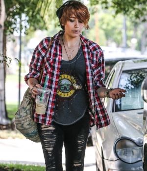 Michael Jackson (29 de agosto de 1958 - 25 de junio de 2009) - Página 2 Paris-jackson-300x350