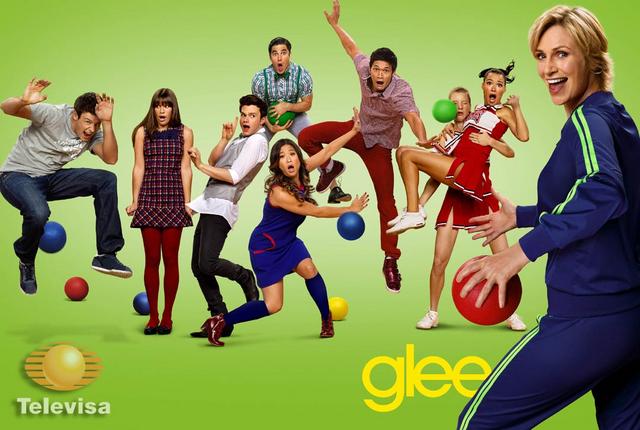 Glee: ¿Unas canciones temprano? Sí, por favor Glee-Tercera-Temporada_glee_tres_1-3b66dfb4-560d-102f-9736-0019b9d5c8df-640x430