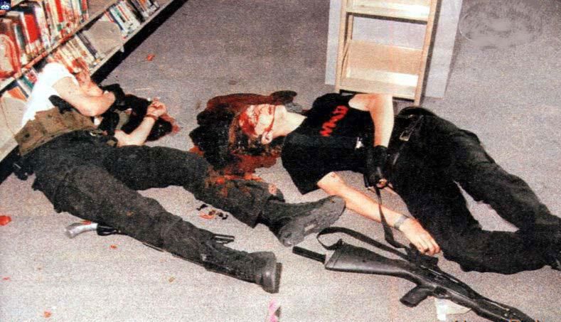  Los asesinos de Columbine muertos en la bliblioteca 9e5abdba8afa01da4310198f31c04b7a