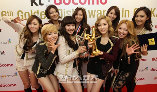 [FANTAKEN/OFFICIAL][11-01-2012] SNSD @ 26th Golden Disk Awards’ - Kyocera Dome , Oska, Japan 20120112224106665