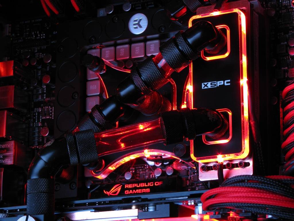 [WIP]  Caselabs M8 Republic of Gamers, 2e essais de watercooling rig - Page 2 IMG_0017_zps6db79006