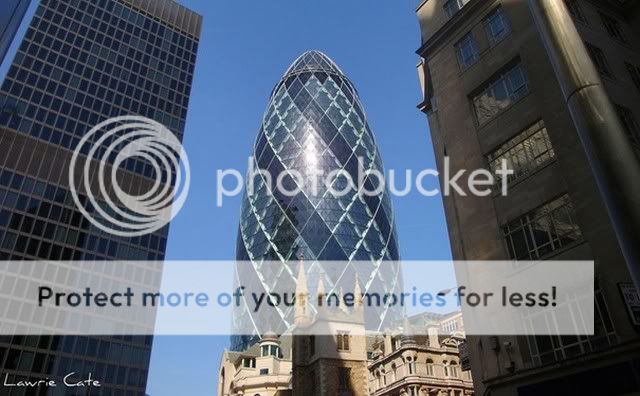 Worlds amazing buildings ! 43GherkinBuildingLondonUK640x480