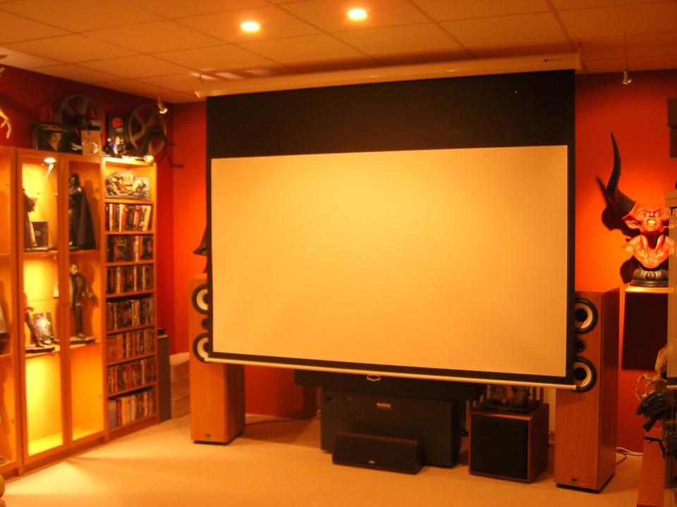 La salle Home Cinema de mon ami Ttrem DCAM0001