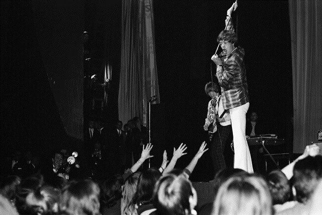 29.03.1966 Olympia Paris (1 et 2) I0-mickbianfrancemarch66byjacquesha