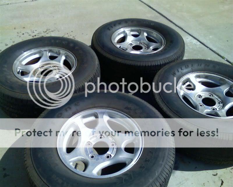 97-04 F-150 / Expedition Rims and Tires 080302_124122