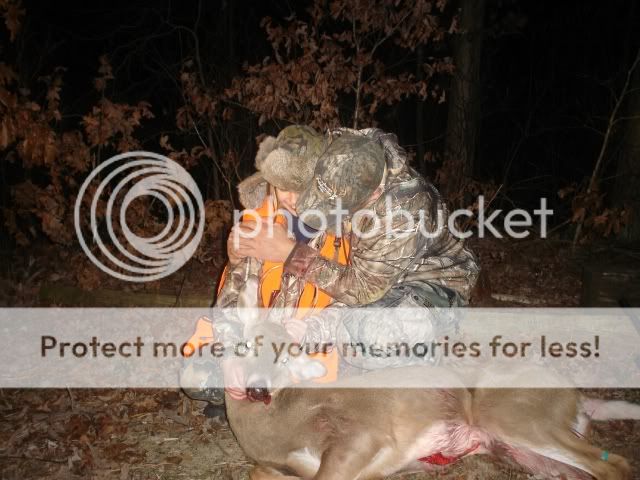 Haleys pulls the plug on her first buck / deer ! Haley5