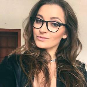 Scammer with photos of Dani Daniels (PART 1) ZEcTqPXd_x0KqTa0SuuFrNV5ODunXdJBLU71HwoLdlnzX81kE6v0dWqtXoiaySiX