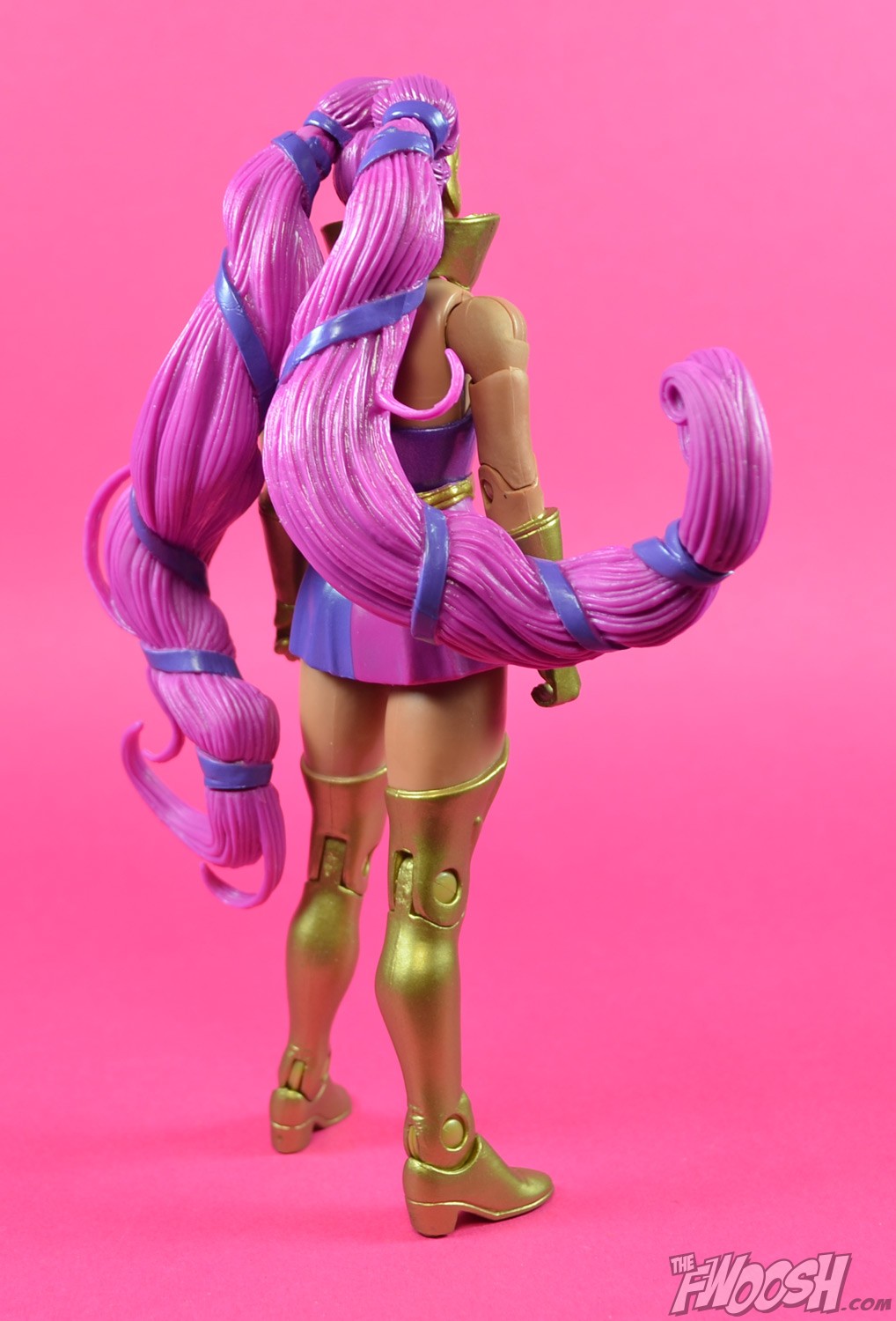 Review de ENTRAPTA x The Fwoosh Masters-of-the-Universe-Classics-MOTUC-Entrapta-Review-turn-2