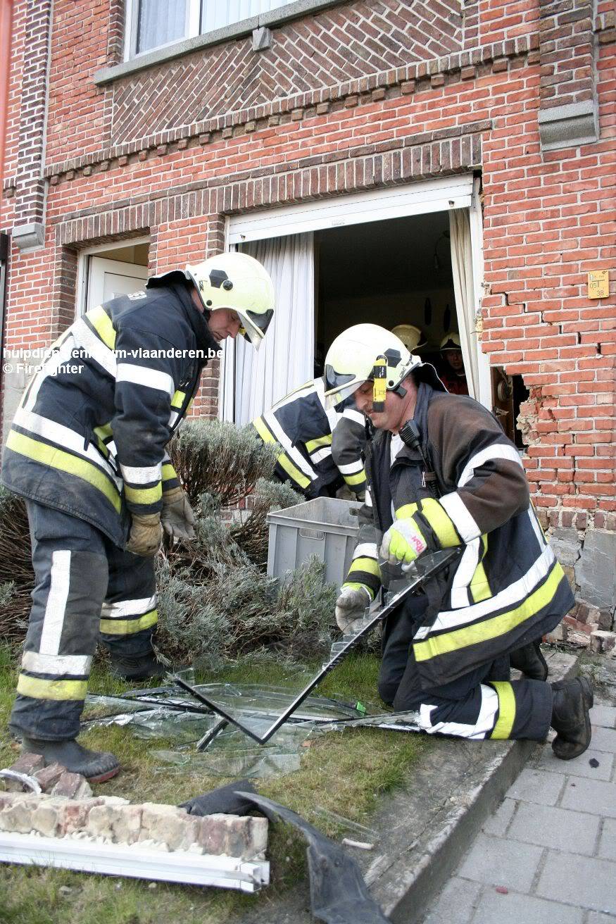 Dronken bestuurder veroorzaakt ravage op Legen Heirweg _MG_4870