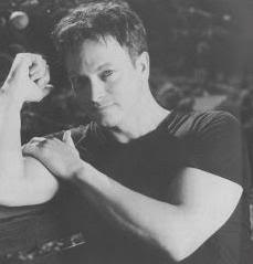 Gary Sinise - Page 2 Muscles