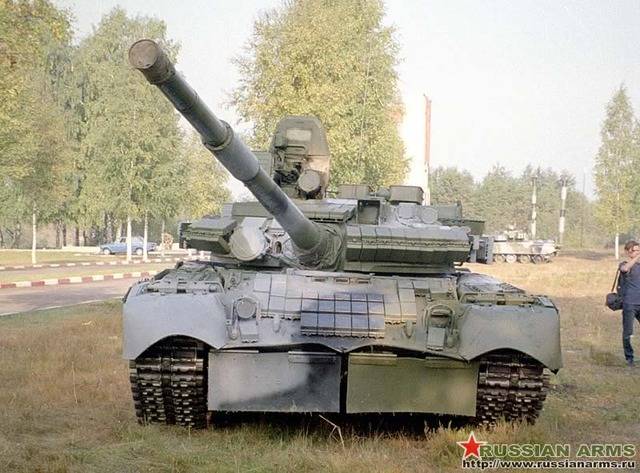 T 80, le dernier des Soviets T-80bv_main_battle_tank_Russian_Russia_army_008_zps5f6xkdgd