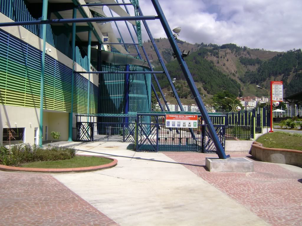 [Estadio Metropolitano de Merida]  2 DSC01922