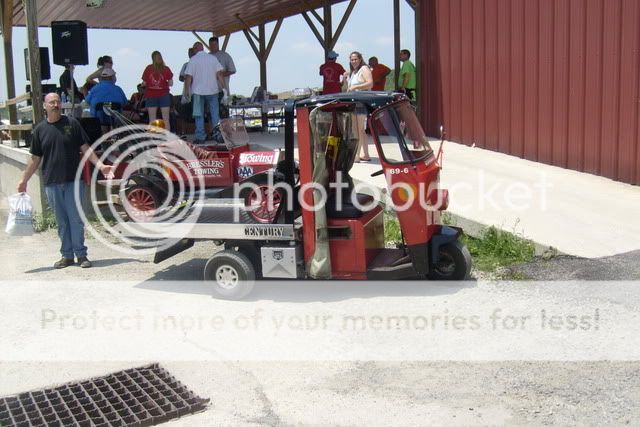 More tow trucks Towshow031