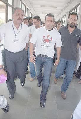 Noticias de SALMAN KHAN SalmanKhanTataMemorialHospitalPics1