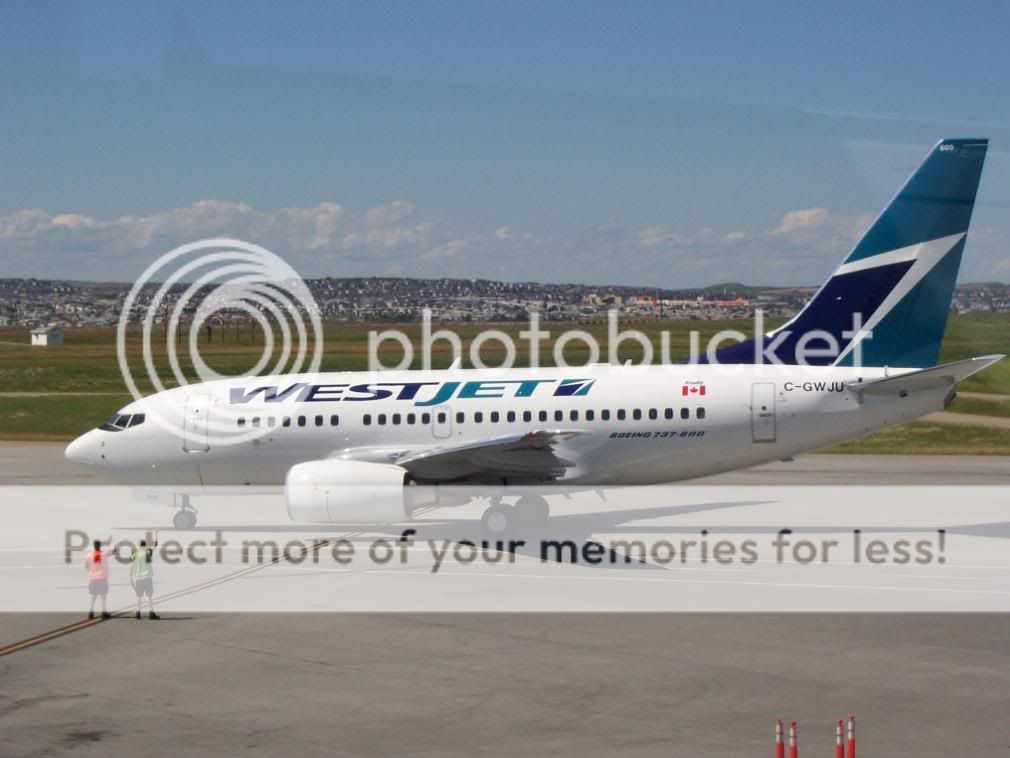 WestJet Airlines (WS / WJA) 100_4435