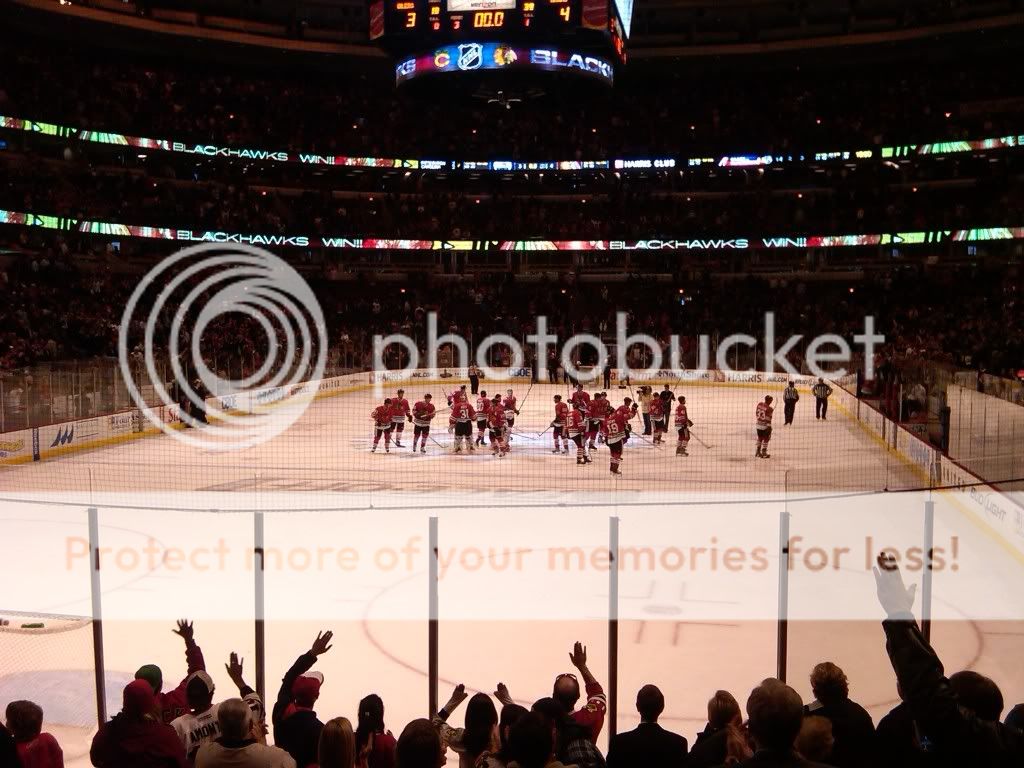 Let's Go Blackhawks! IMG00173-20091014-2202