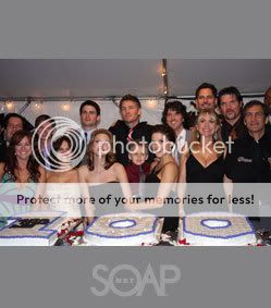 Soire pr les 100e episodes OTH_100th_32