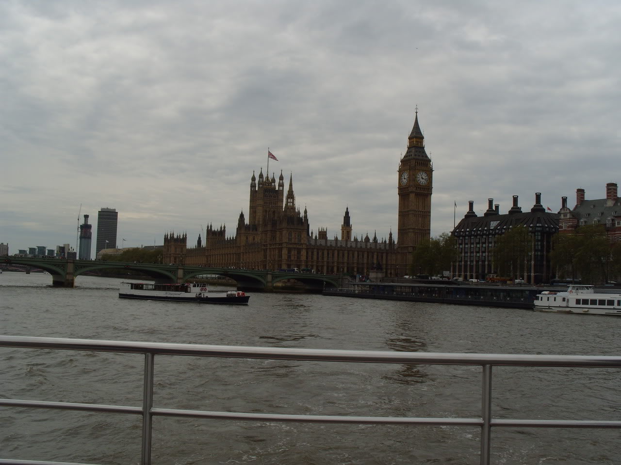 London vacation S1052059