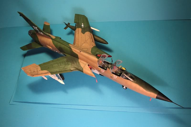 [HobbyBoss] Republic F-105G Thunderchief "Wild Weasel"  1/48 F-105-08-800