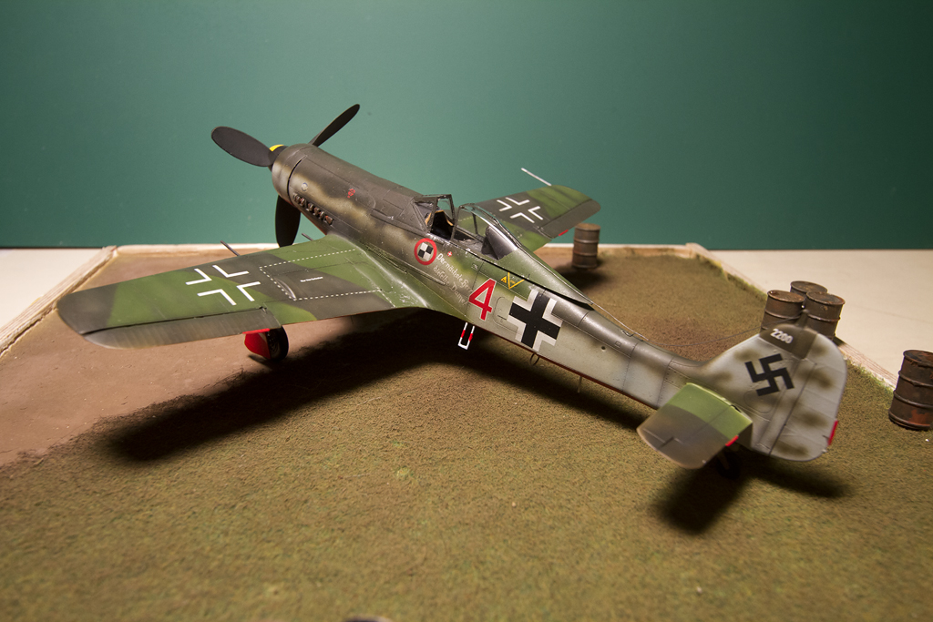 Luftwaffe 1945 - FW-190D x3 Tri-074_zpsa9f87445