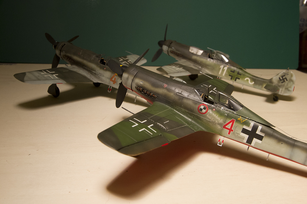 Luftwaffe 1945 - FW-190D x3 Tri-093_zps846d6dcb