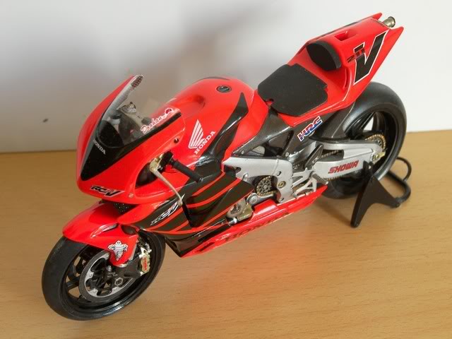 Frelon 94 - Mes Honda RC 211 V 100_1404