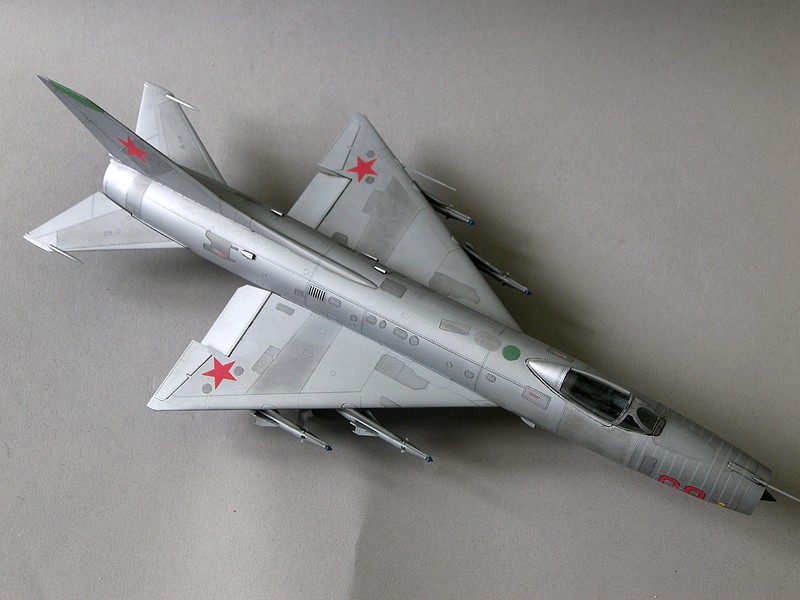 [TRUMPETER]Sukhoi Su-9 Fishpot - 1/48 100_5006