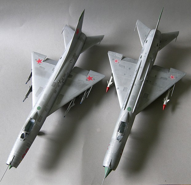 [TRUMPETER]Sukhoi Su-9 Fishpot - 1/48 100_5009