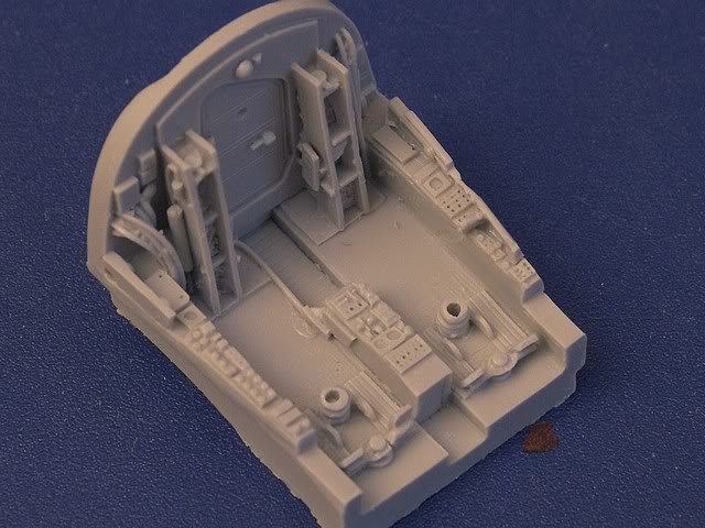 [Neomega] cockpit en résine pour Su-34 - Revell/italeri - 1/72 eme 100_8696