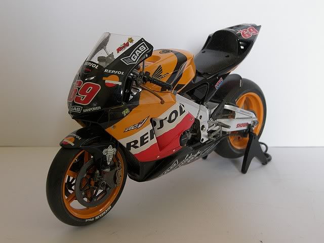 Frelon 94 - Mes Honda RC 211 V - Page 2 100_9021