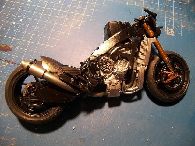 Yamaha M1 2009 Sterilgarda [Tamiya 1/12] 101_0318