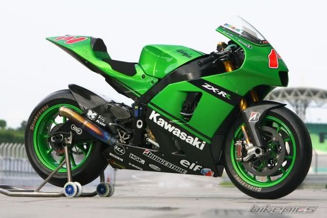 Kawasaki ZX-RR 2007 - de PUNIET - Sepang test - MAJ 08.01.12 Bikepics-783834-full-1