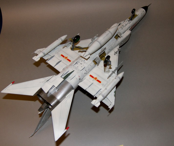 [TRUMPETER]PLAAF J-8F Finback - 1/48 100_0999