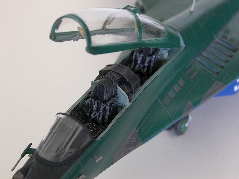 [ACADEMY]Mig-29 UB - Korean air force - 1/48 100_1554