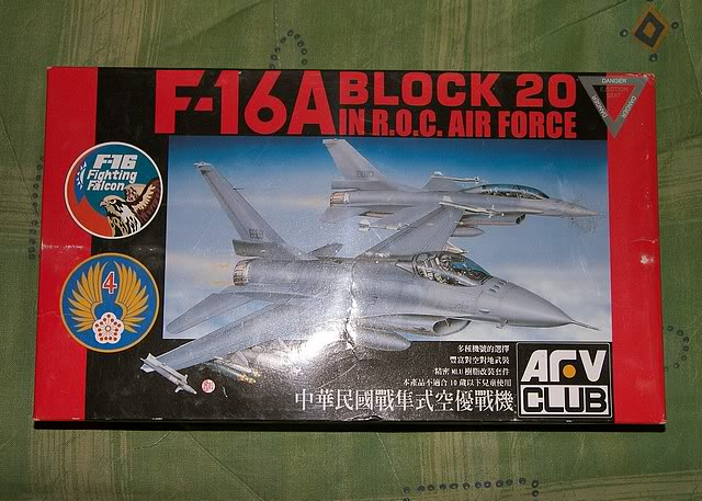 [AFV]F-16 A ROC air force - 1/48ème 100_7700