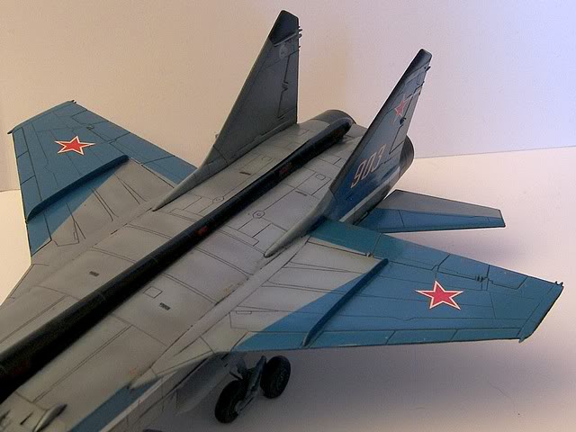 [ICM] MiG31 Foxhound - 1/72 - Page 4 100_8605