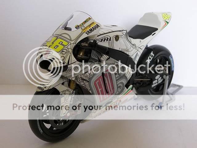 Frelon94 - mes Yamaha M1 - Page 2 100_9048