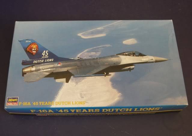 [CONCOURS PAYS EXOTIQUES 2009] F16A Fighting Falcon force aérienne indonésienne - 1/48 [hasegawa] 100_6712