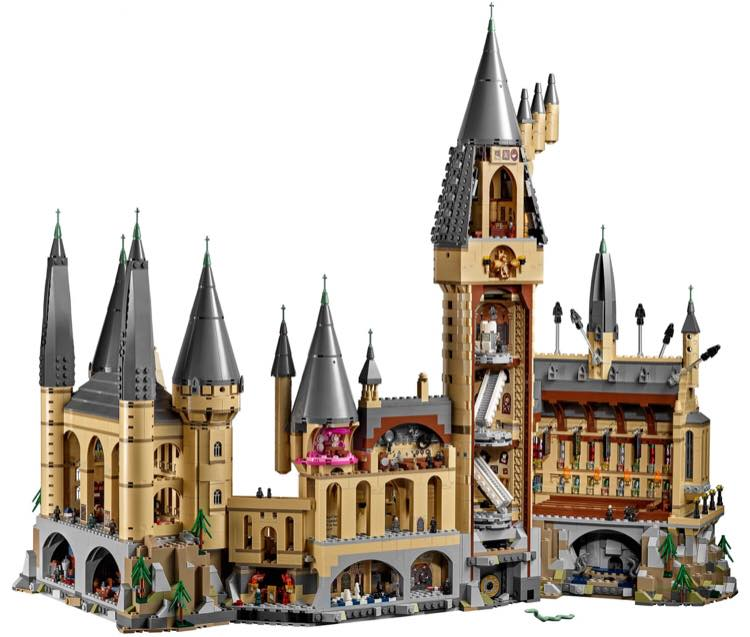 Harry Potter - 71043 Hogwarts Castle (Lego) 37717598_2081818395186379_2899318678187147264_n_zpszvqqvn7r