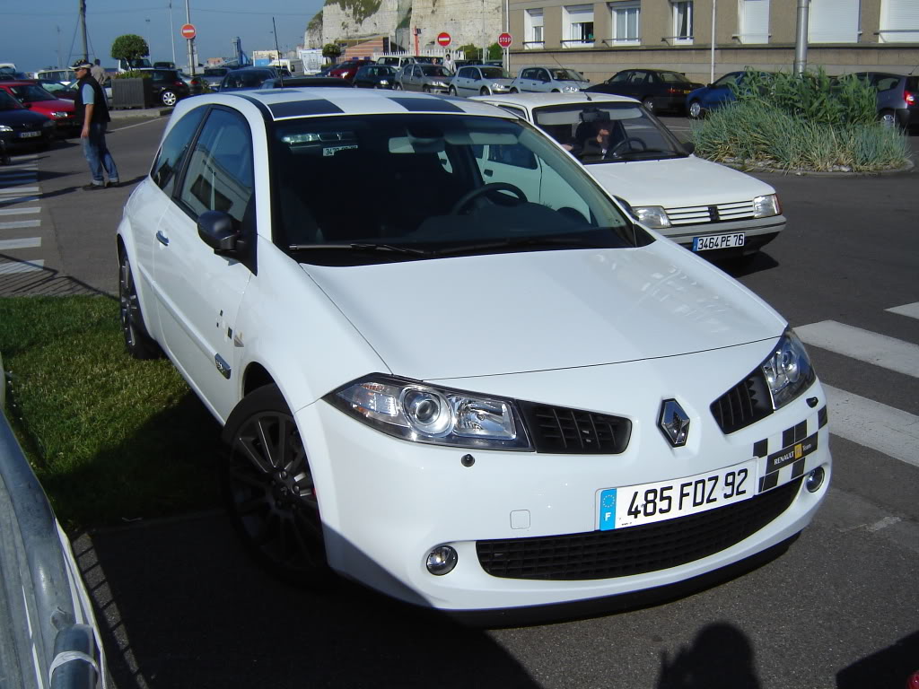 megane RS serie R26 blanc glacier Whitedeippe1