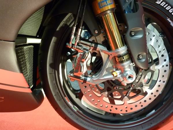 GSX-R 1000 L0 by Brembo.... - Page 2 Br-02