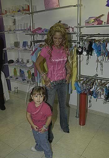 Anahi wordl Tienda69