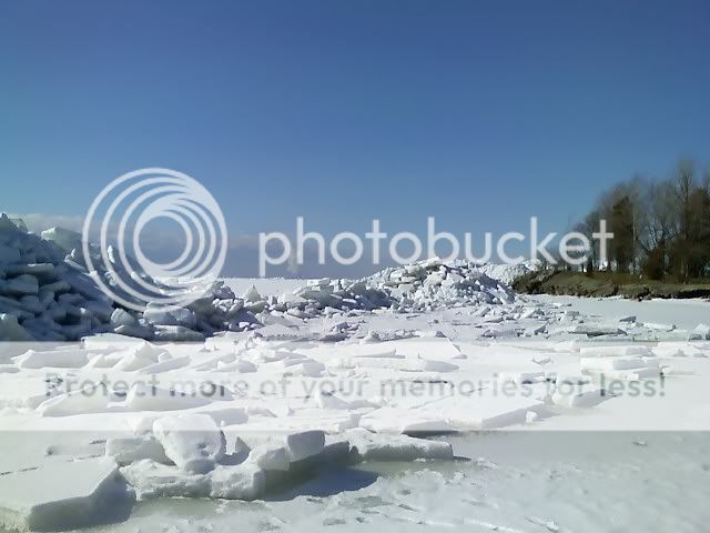 Lake Erie Ice Pictures 0216091330a