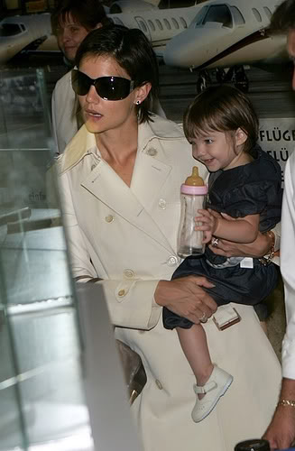      suri cruise 829735912_ba168951d2