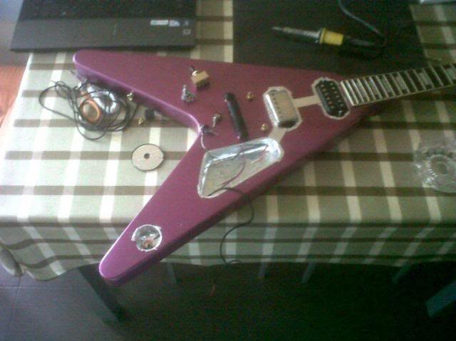 Guitarra Flying de Kit 14_zps4453bf2f