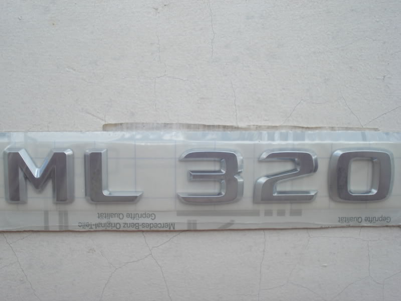 Emblema ML 320 original R$ 110,00 DSC07275