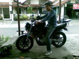 Posting gambar2 motor modifmu (Yang bertanggung jawab ya...) Th_Image2295