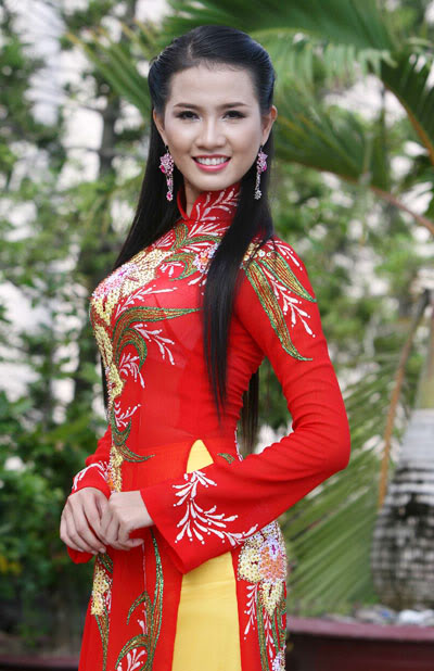 Hai thí sinh vào thẳng chung kết HHTG Người Việt Mo